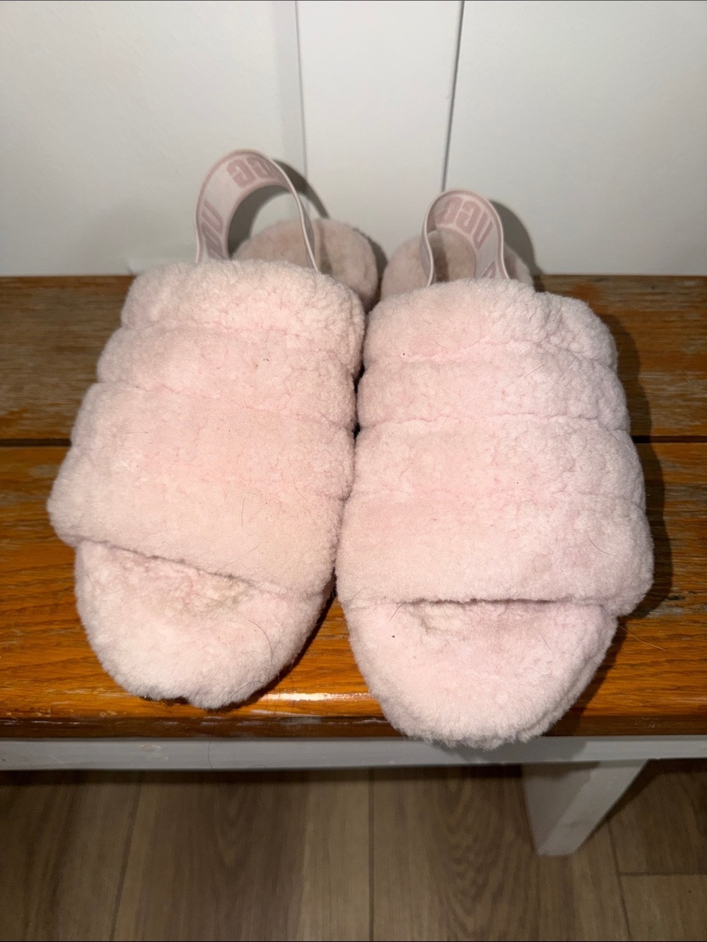 UGG Fluff Yeah Seashell Pink Slides Size 10
